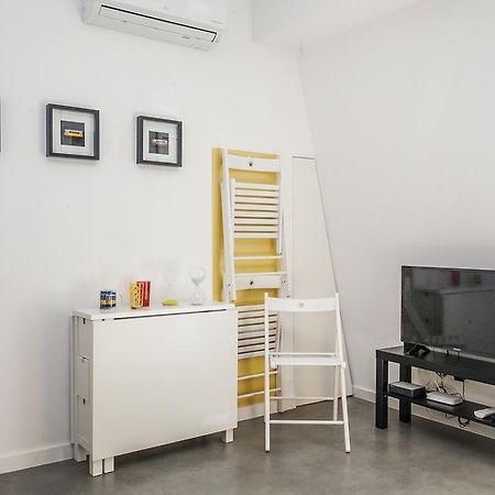 The Love Tram Apartment Lisbona Esterno foto