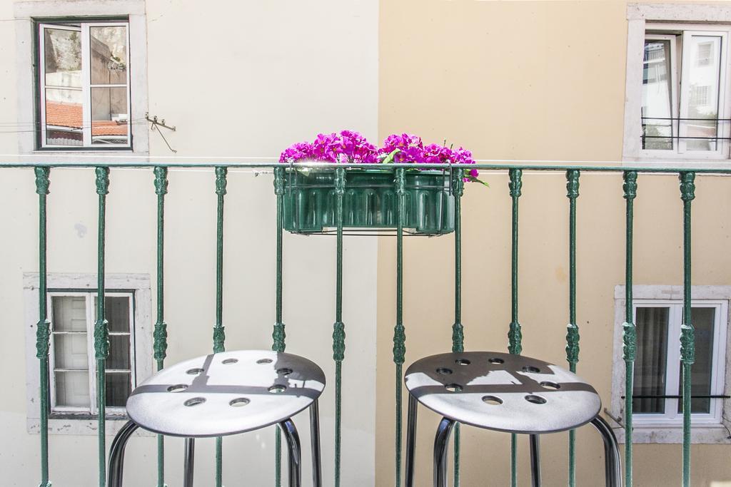 The Love Tram Apartment Lisbona Esterno foto