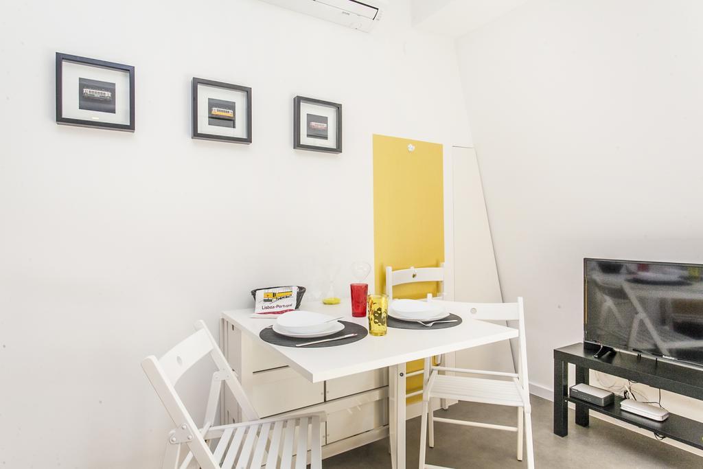 The Love Tram Apartment Lisbona Esterno foto
